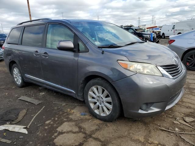 2014 Toyota Sienna LE