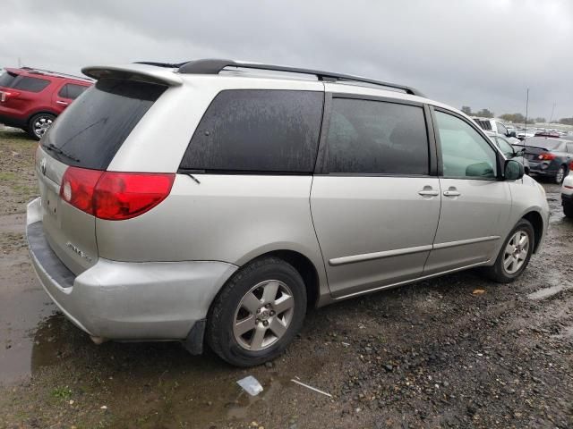 2006 Toyota Sienna CE