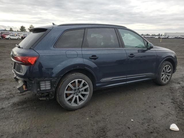 2023 Audi Q7 Premium Plus