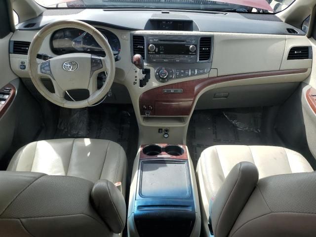 2013 Toyota Sienna XLE