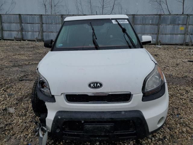 2011 KIA Soul +