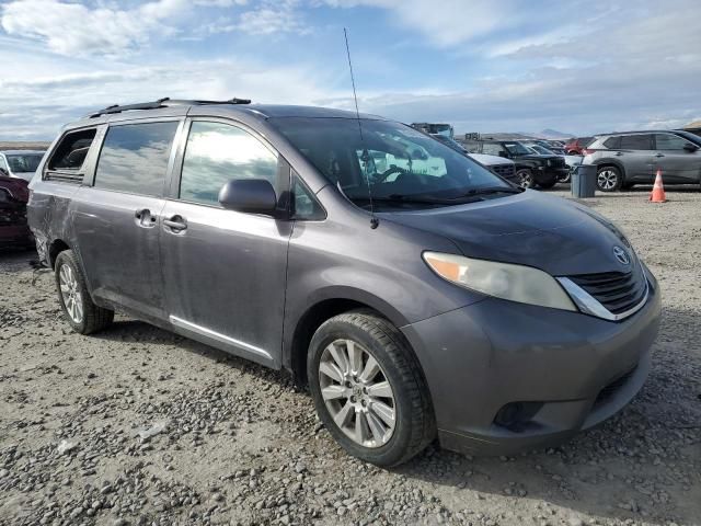 2011 Toyota Sienna LE