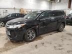 2017 Toyota Highlander SE