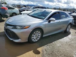 Carros salvage sin ofertas aún a la venta en subasta: 2019 Toyota Camry L