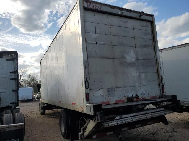 2005 International 4200 BOX Truck