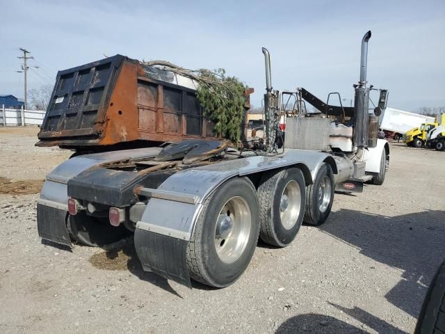 2002 Peterbilt 379 Semi Truck