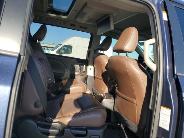 2018 Toyota Sienna XLE