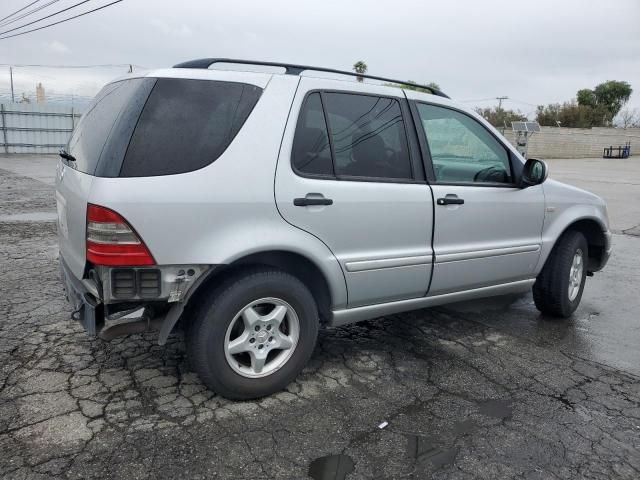 2000 Mercedes-Benz ML 320