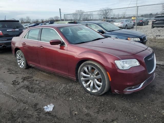 2017 Chrysler 300 Limited