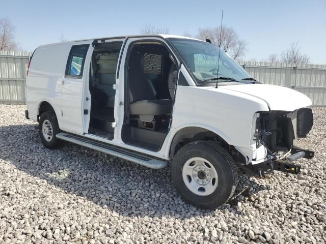 2024 Chevrolet Express G2500