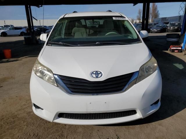 2013 Toyota Sienna LE