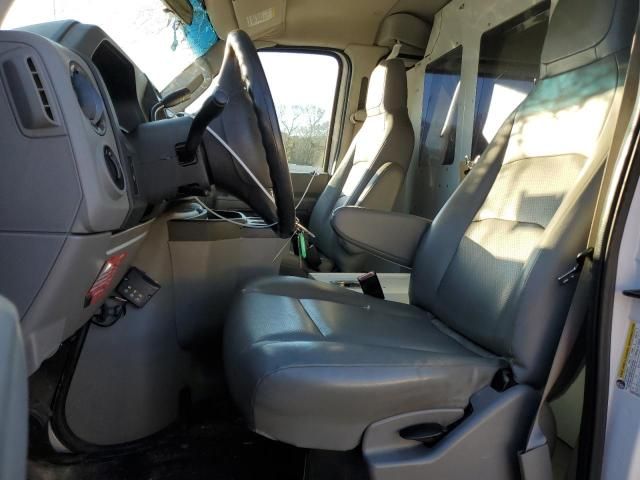 2014 Ford Econoline E350 Super Duty Van