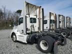 2015 Kenworth T680 Semi Truck