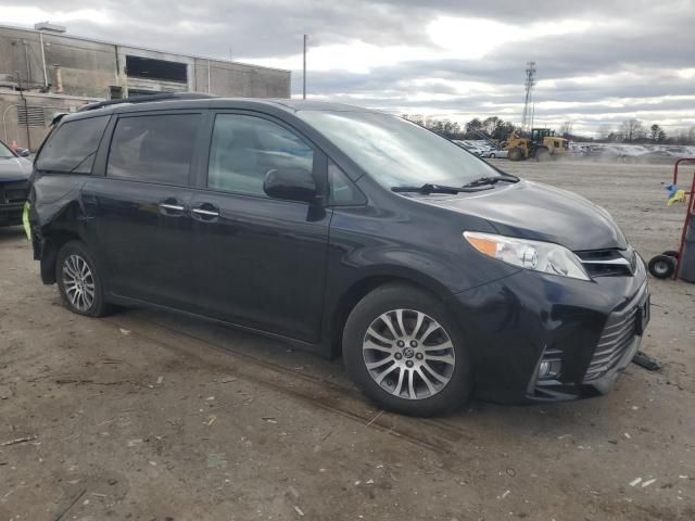 2020 Toyota Sienna XLE