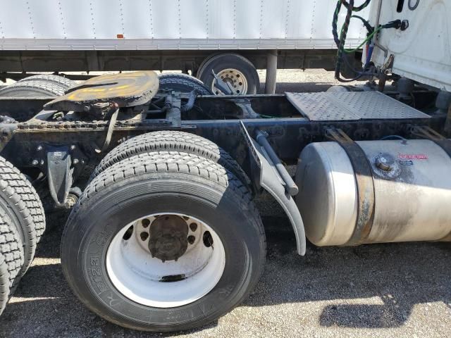 2019 Freightliner Cascadia 126 Semi Truck