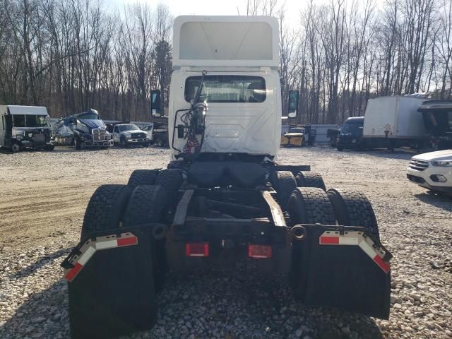 2018 International LT625 Semi Truck