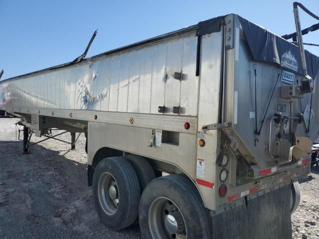 2015 East Manufacturing Side Dump Trailer