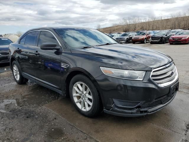 2013 Ford Taurus SE