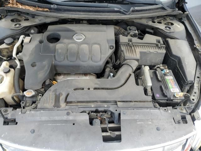 2010 Nissan Altima Base