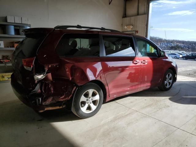 2012 Toyota Sienna LE