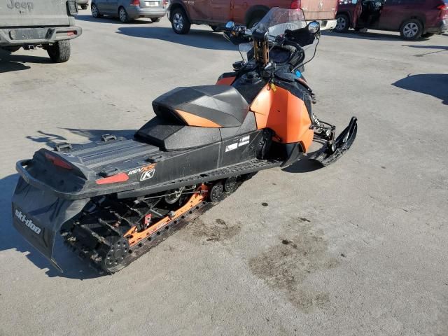 2016 Skidoo 2016 Skidoo Renegade