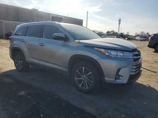 2019 Toyota Highlander SE