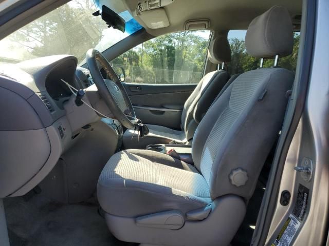 2006 Toyota Sienna CE