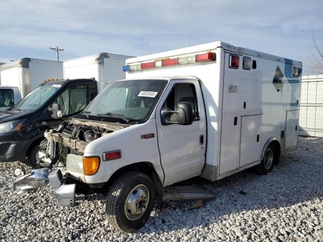 2005 Ford E350 Ambulance