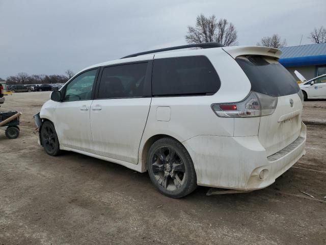 2012 Toyota Sienna Sport