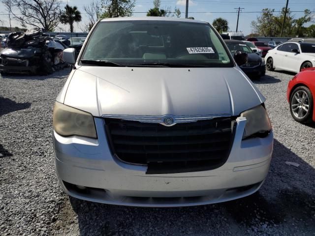 2010 Chrysler Town & Country Touring