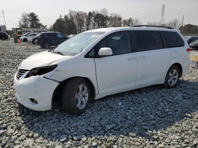 2011 Toyota Sienna LE