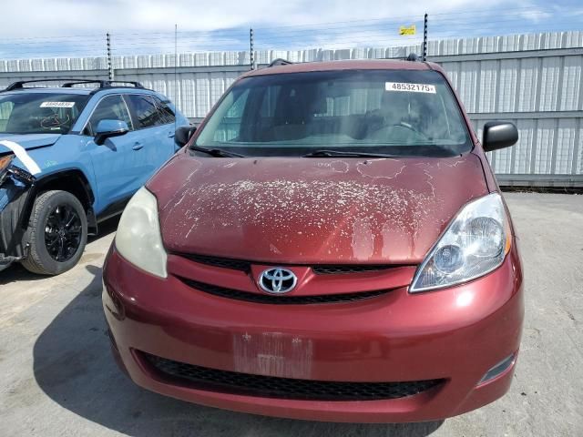 2009 Toyota Sienna CE