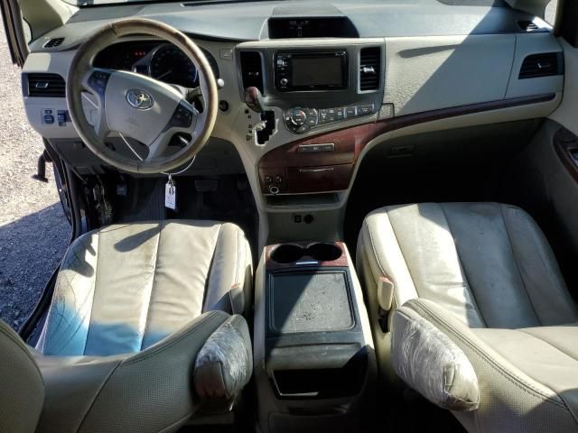 2013 Toyota Sienna XLE