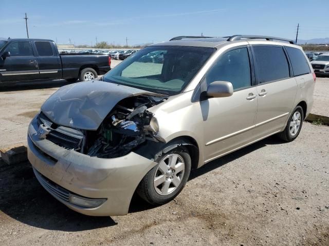 2004 Toyota Sienna XLE