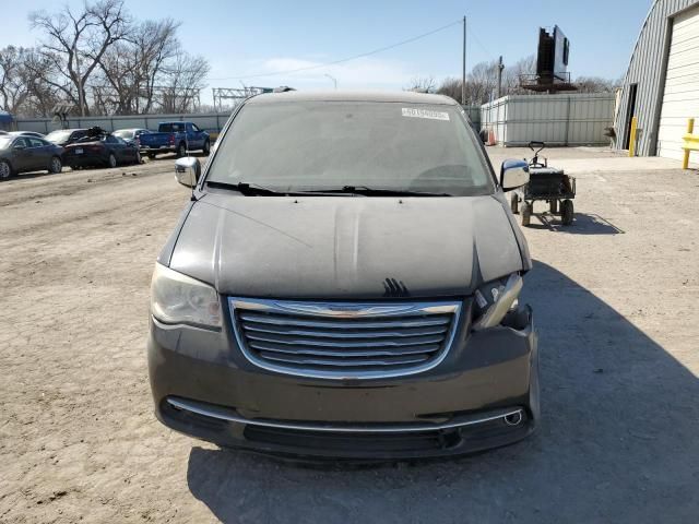 2012 Chrysler Town & Country Touring L