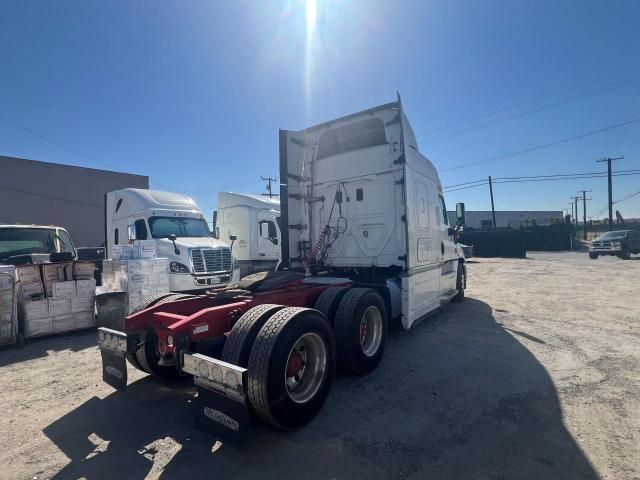 2015 Freightliner Cascadia 125