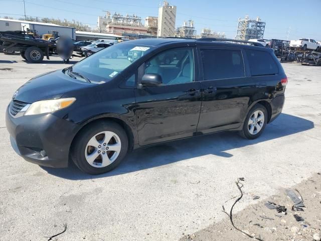 2011 Toyota Sienna LE