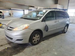 Carros salvage sin ofertas aún a la venta en subasta: 2008 Toyota Sienna CE