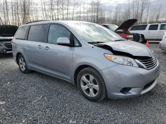 2013 Toyota Sienna LE