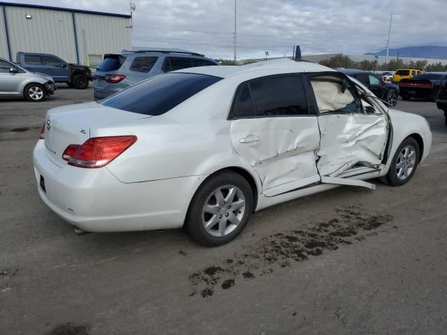 2005 Toyota Avalon XL