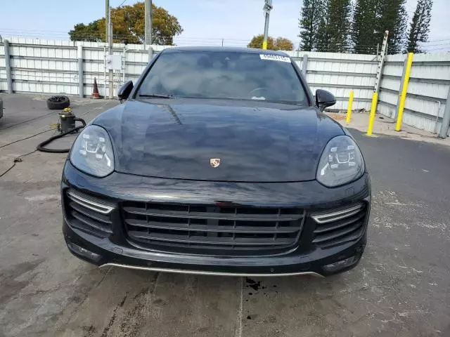 2016 Porsche Cayenne Turbo