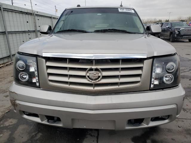 2004 Cadillac Escalade Luxury