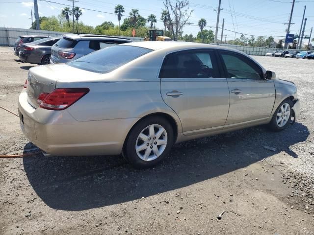 2005 Toyota Avalon XL