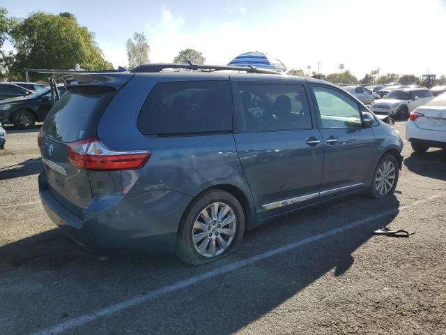 2015 Toyota Sienna XLE