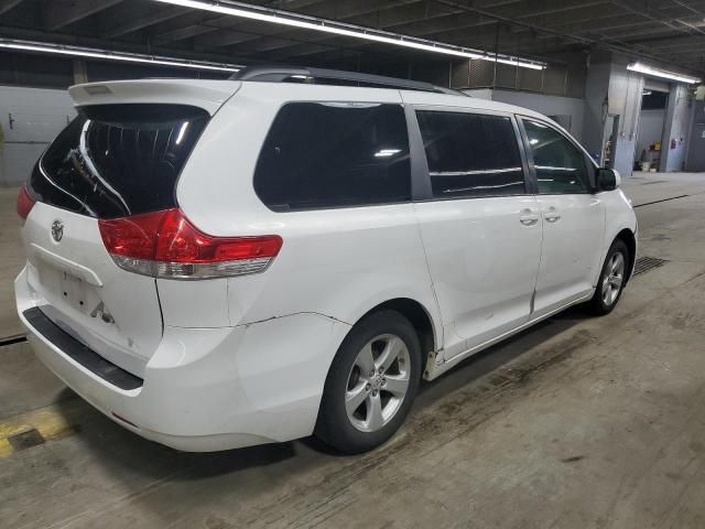 2011 Toyota Sienna LE