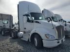 2014 Kenworth T680 Semi Truck