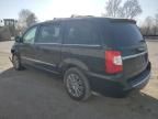 2013 Chrysler Town & Country Touring L