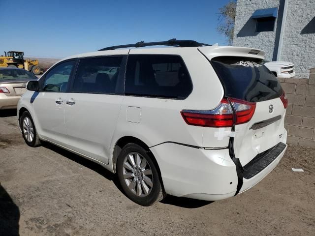 2017 Toyota Sienna XLE