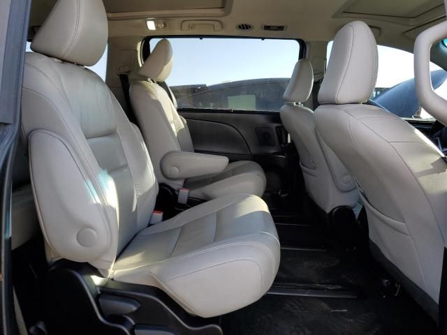 2015 Toyota Sienna XLE