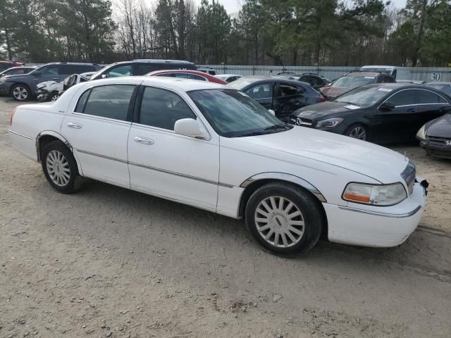 2005 Lincoln Town Car Signature